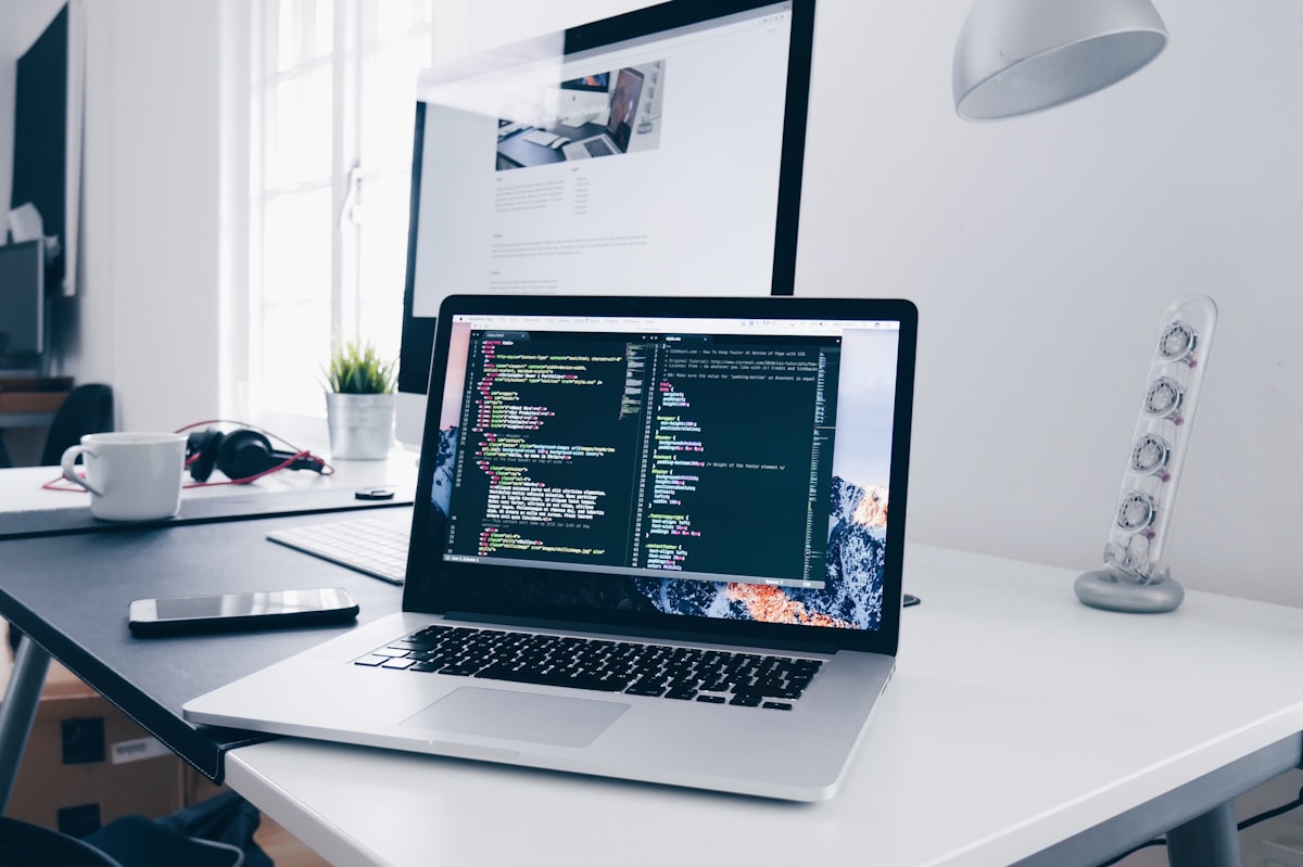 5 Métiers Tech Accessibles Sans Diplôme en 2026 (Et Comment les Décrocher)